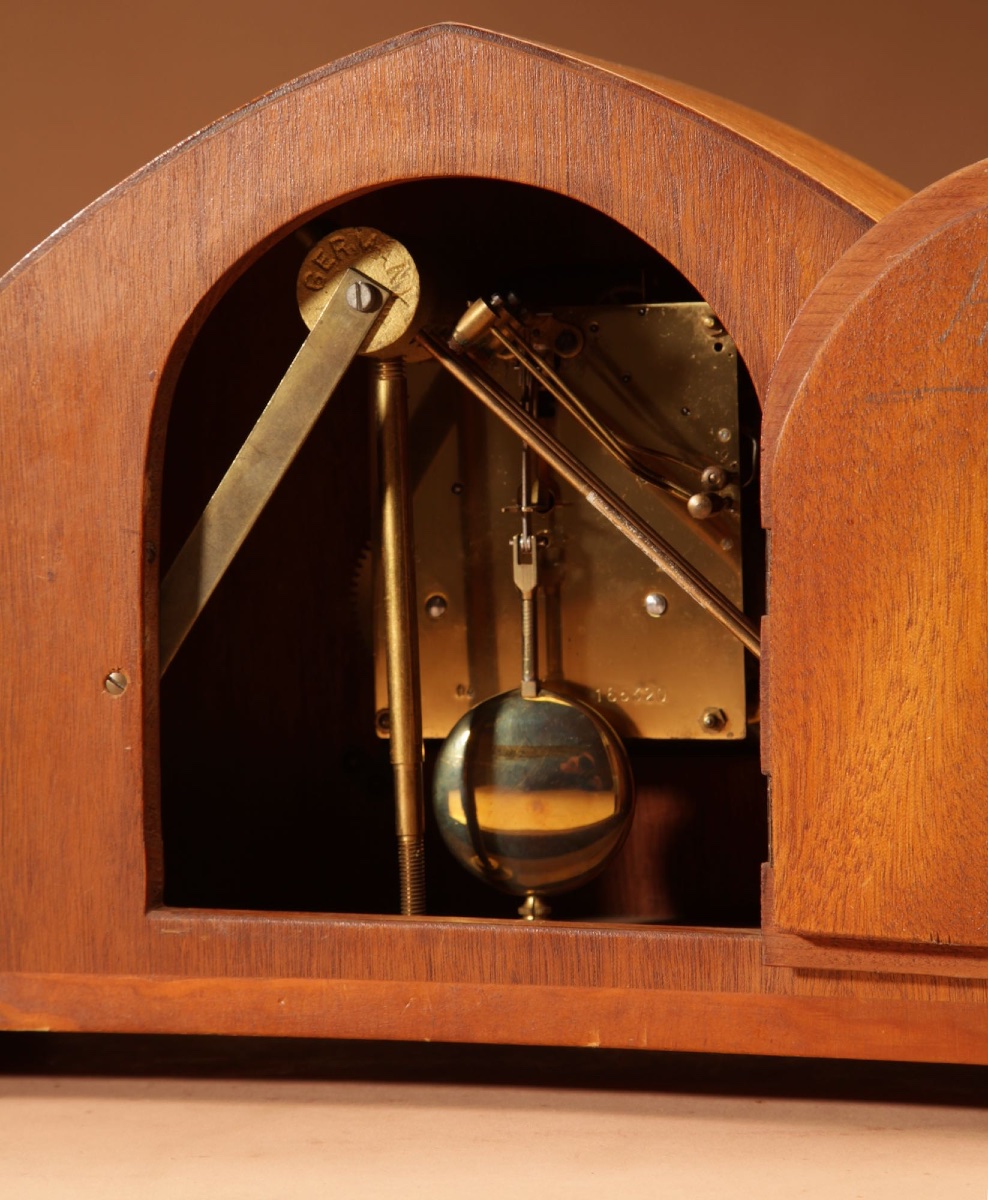 Pendule de cheminée Art nouveau/Art déco, école d'Amsterdam, design très élégant, en chêne-photo-4