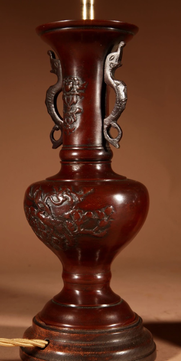 Elegant Pair Of Fine Japanese Bronze Table Lamps, Meiji (1868-1912)-photo-1