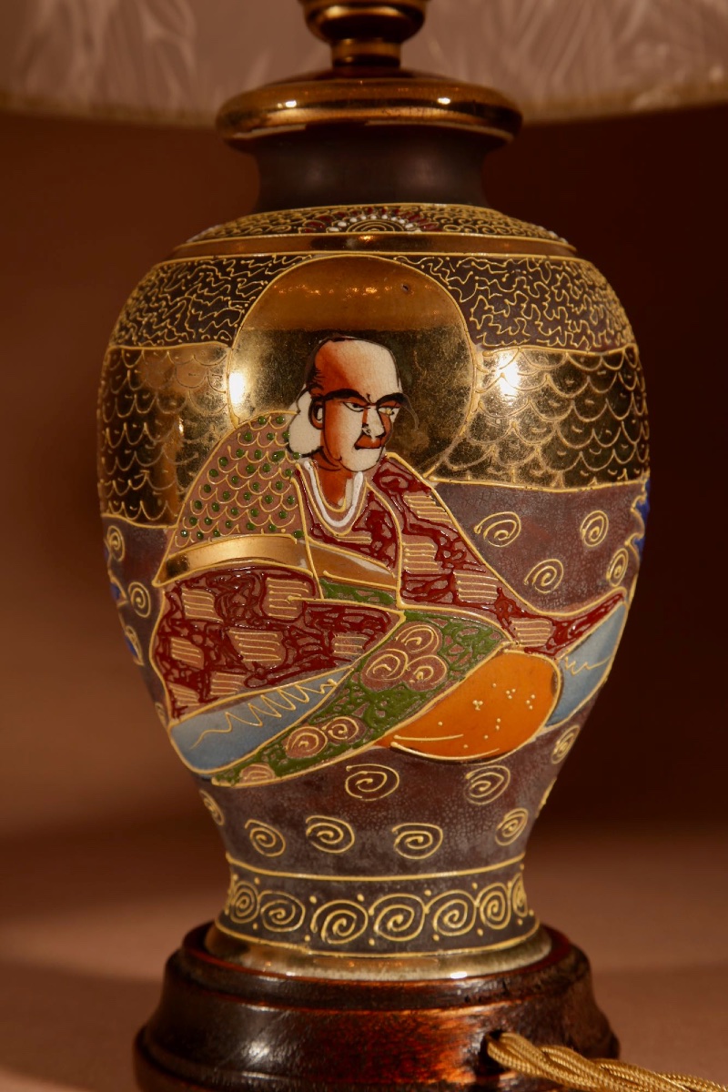 A Pair Of Elegant Small Real Pair Of Japanese Satsuma Table Lamps.-photo-6