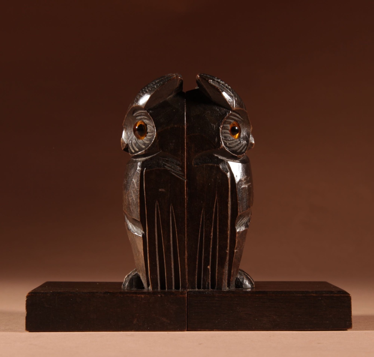   Black Forest Small Amusing Pair Of Owl Carved Bookends/ Letter Stand Circa 1900-20.-photo-3