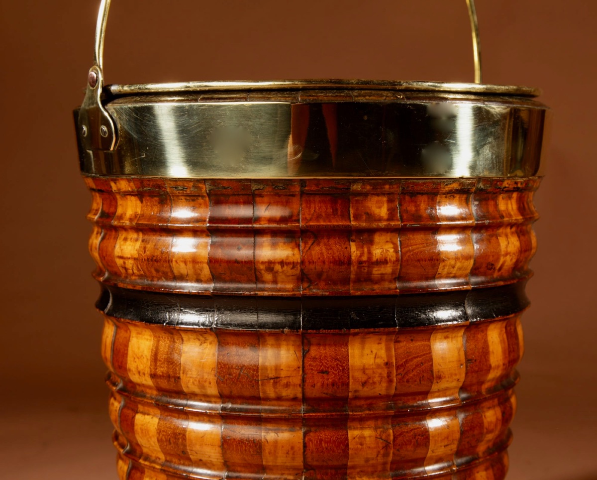 A Very Decorative Original Coopered Peat Tea Bucket Jardinière Tea Stove.-photo-3