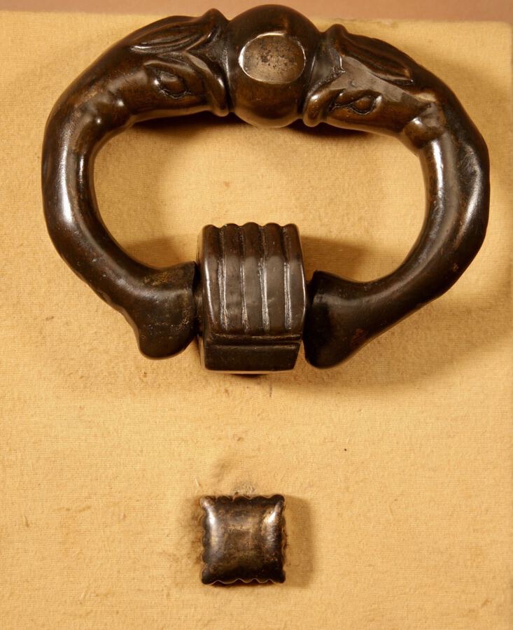 Heurtoir de porte décoratif en bronze, vers 1650-1670-photo-2