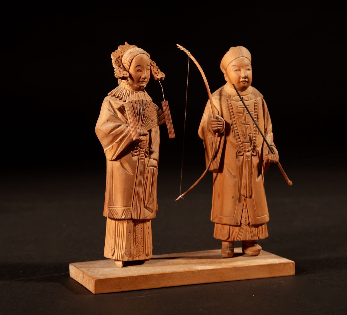  Intéressante collection de 7 sculptures sur bois chinoises illustrant la vie quotidienne en Ch-photo-1