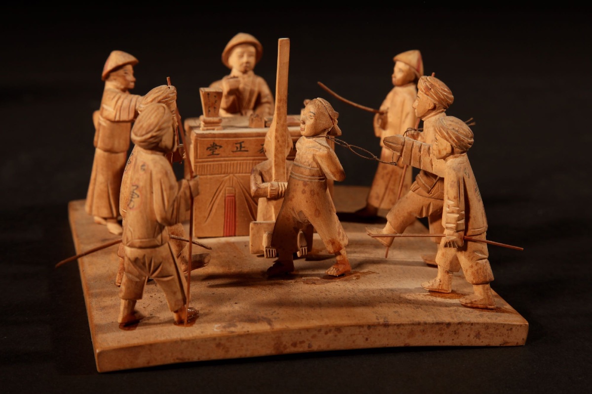  Intéressante collection de 7 sculptures sur bois chinoises illustrant la vie quotidienne en Ch-photo-3