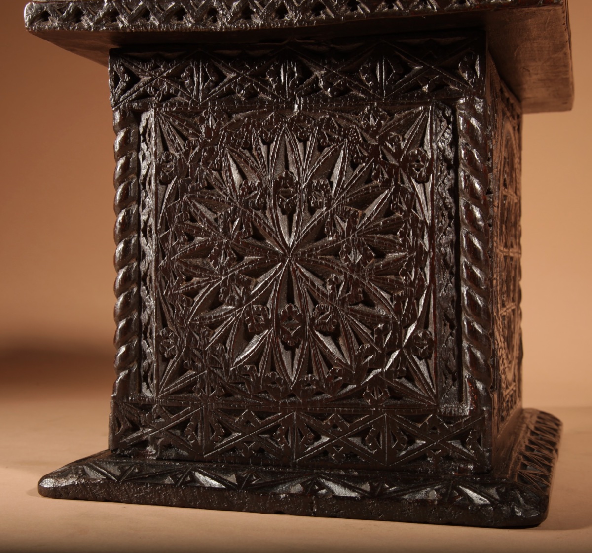An Interesting Carved Oak Footwarmer, Likely Of Frisian Origin.-photo-3
