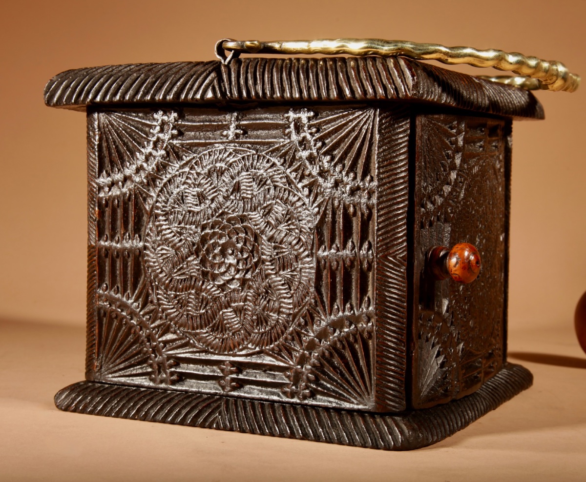 Interesting Finally Oak Chip Carved Foot Stove, Possibly Frisian.-photo-4