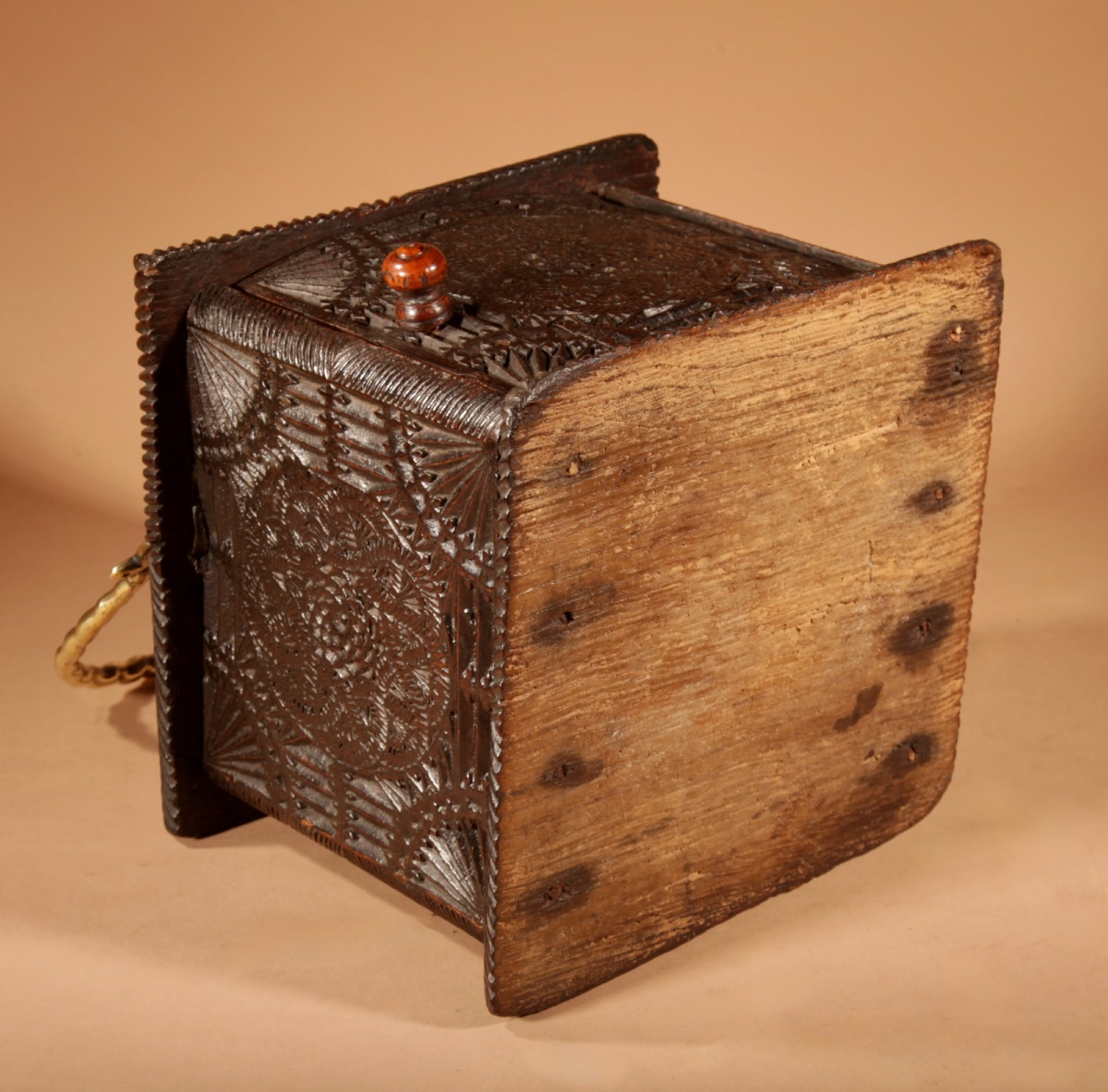 Interesting Finally Oak Chip Carved Foot Stove, Possibly Frisian.-photo-2