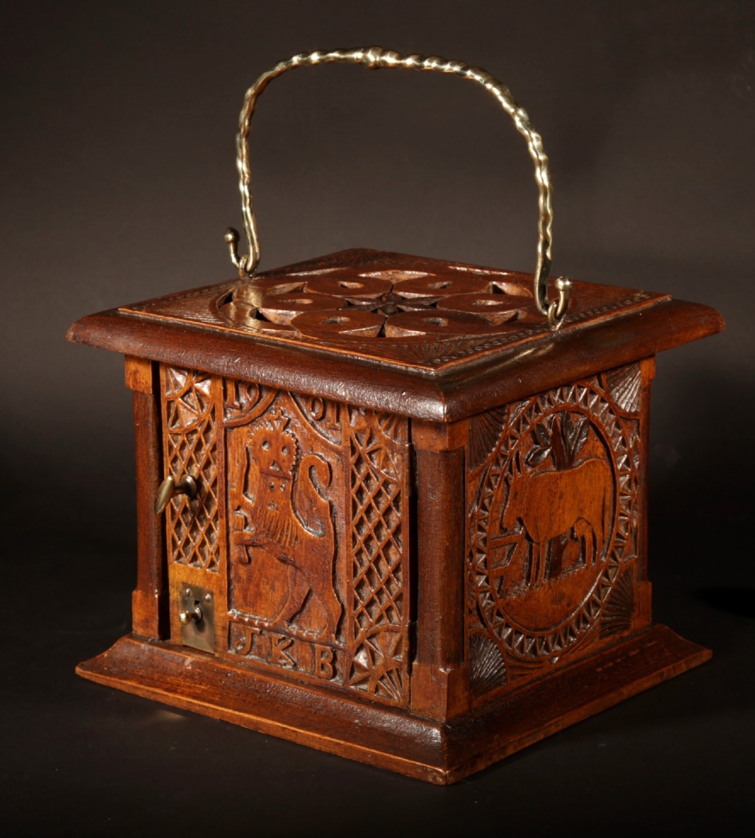  A Very Interesting Foot Warmer, Dating From 1901