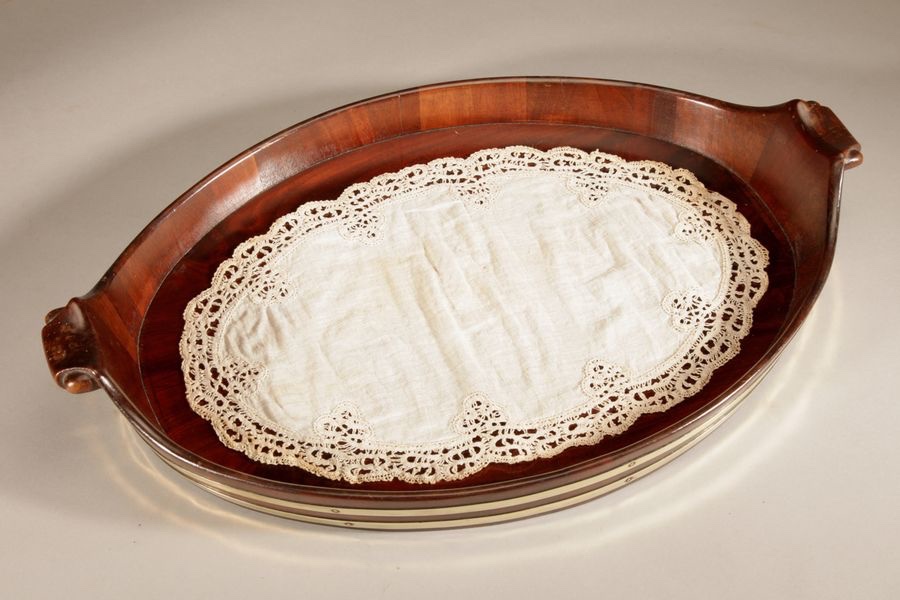 A Very Decorative And Useful Original Oval Mahogany And Brass Coopered Tray.-photo-3