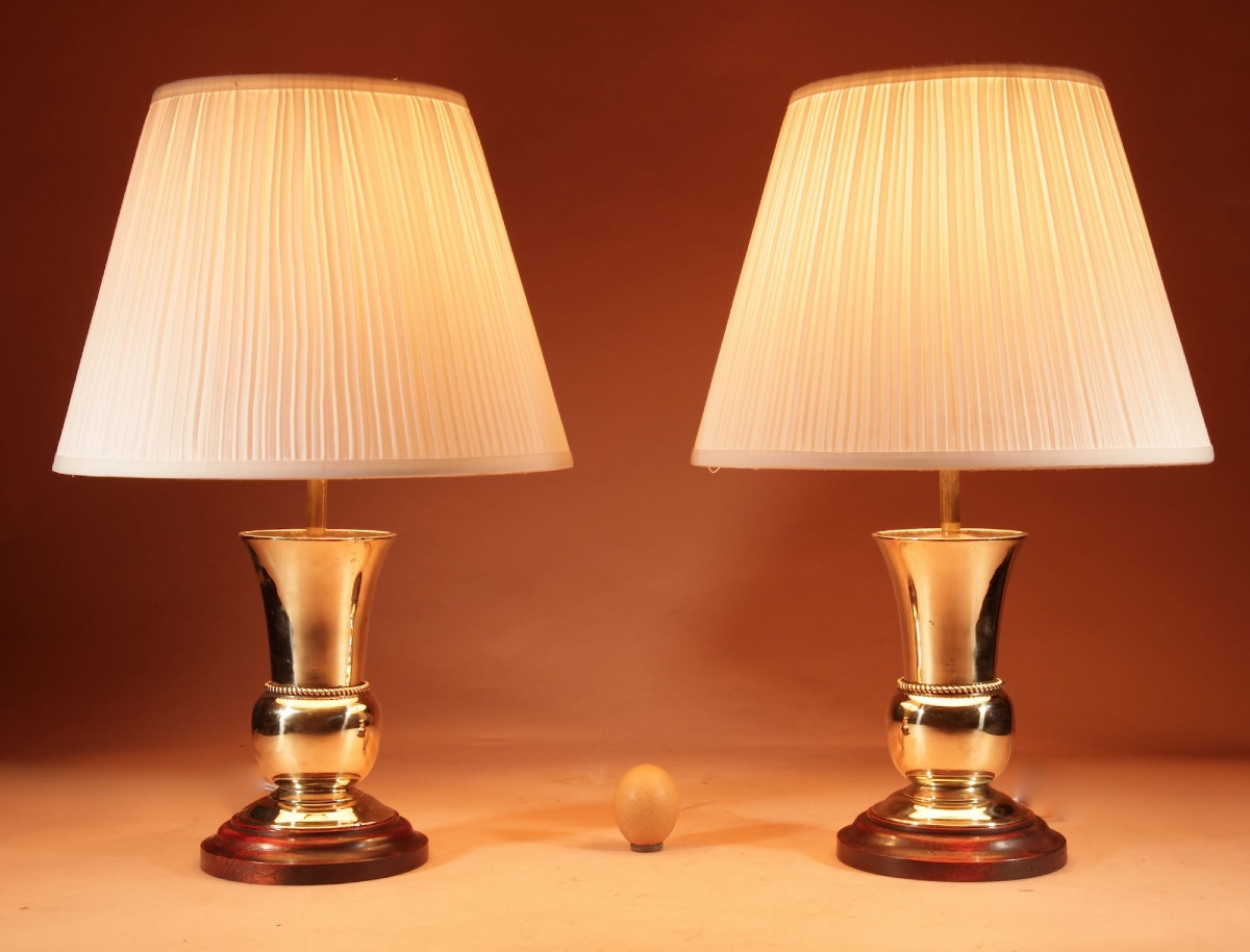  Paire d'élégantes lampes à poser en laiton (vers 1900-1920), -photo-2