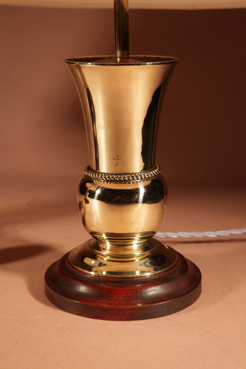  Paire d'élégantes lampes à poser en laiton (vers 1900-1920), -photo-3