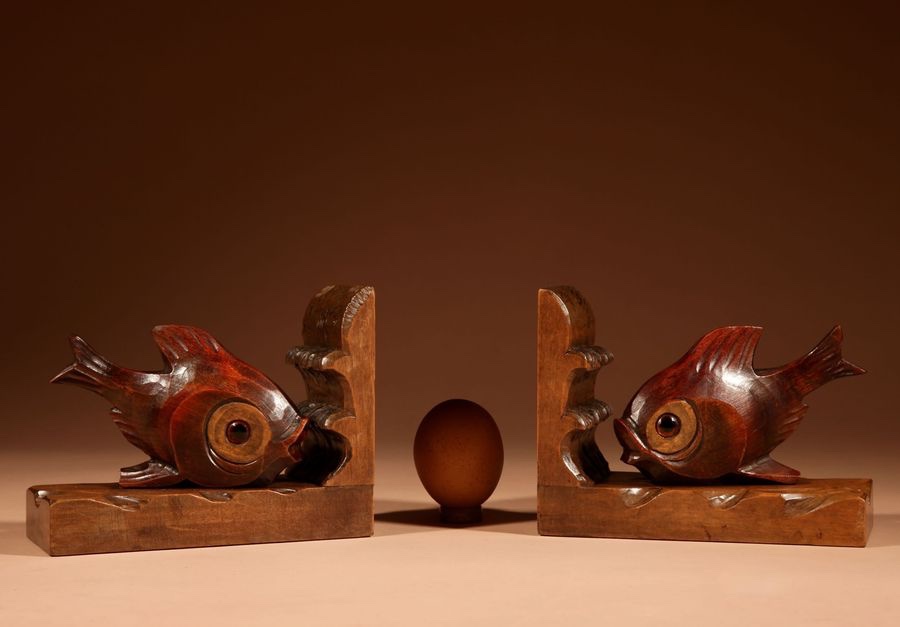 Paire de serre-livres amusants en bois sculpté (style Forêt-Noire) -photo-1