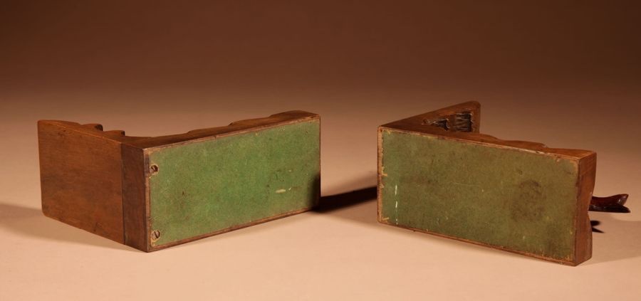 Paire de serre-livres amusants en bois sculpté (style Forêt-Noire) -photo-3