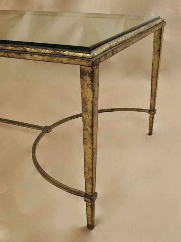 Table basse française en fer forgé doré, Maison Ramsay. -photo-4