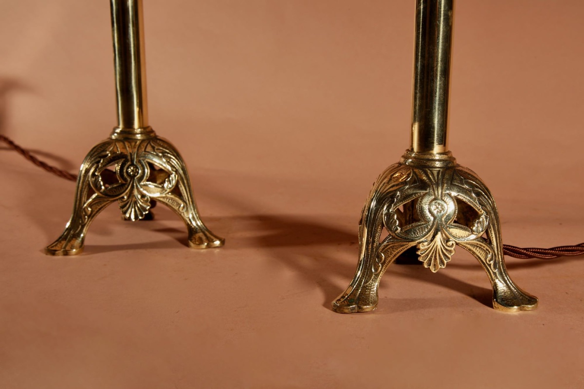 A Pair Of Fine Cast Brass Table Lamps, In The Early Gothic Style.-photo-1