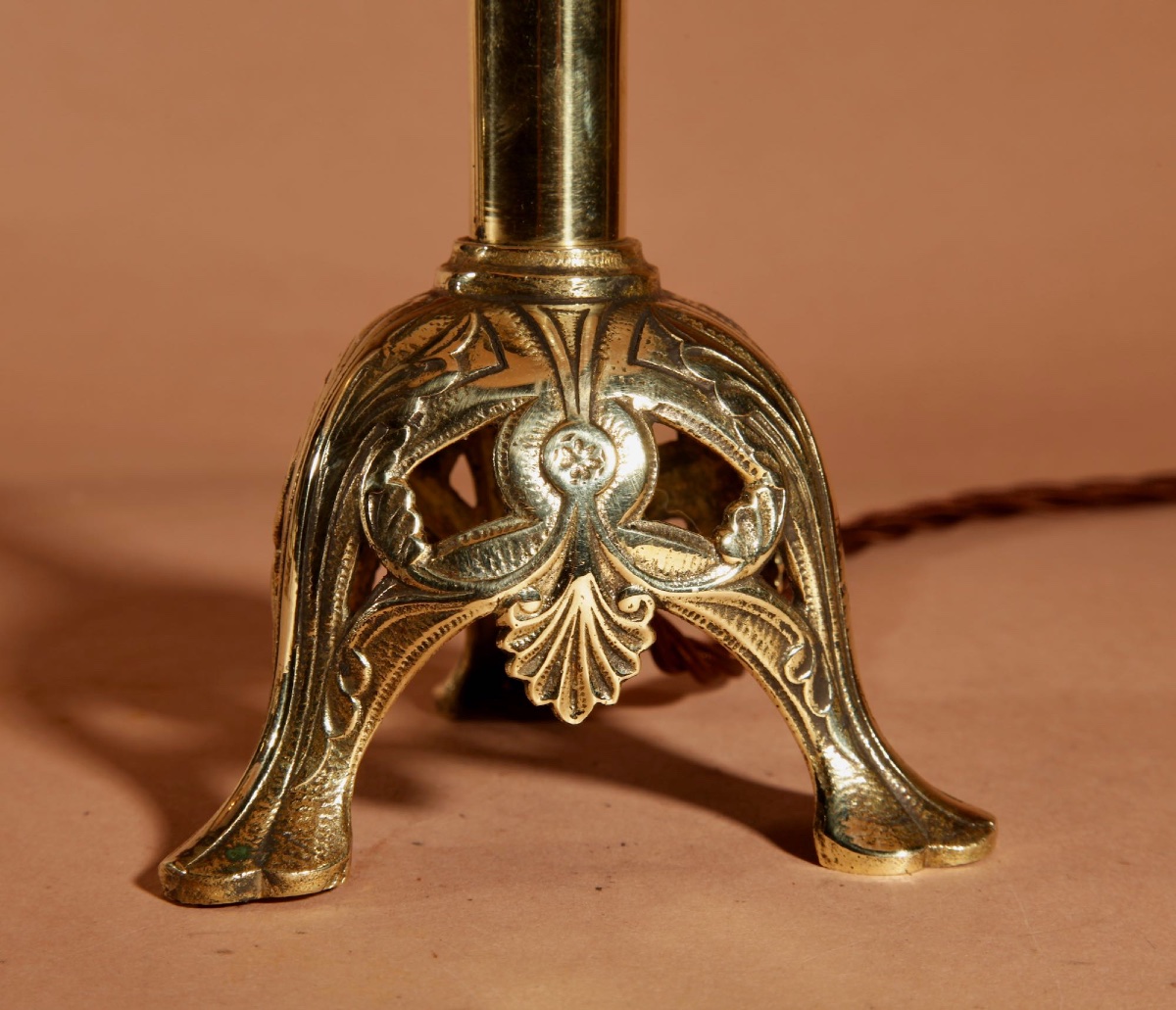 A Pair Of Fine Cast Brass Table Lamps, In The Early Gothic Style.-photo-2