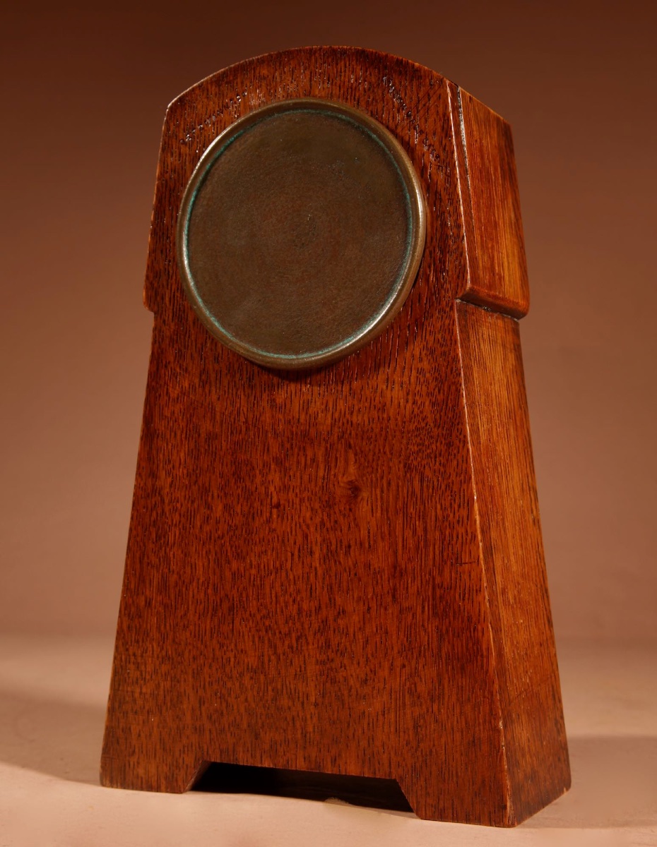Oetzmann & Co Arts And Craft Signed Very Decorative Owl Inlaid Oak Mantel Clock Circa 1900. -photo-4