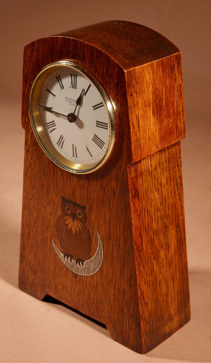 Oetzmann & Co Arts And Craft Signed Very Decorative Owl Inlaid Oak Mantel Clock Circa 1900. -photo-4