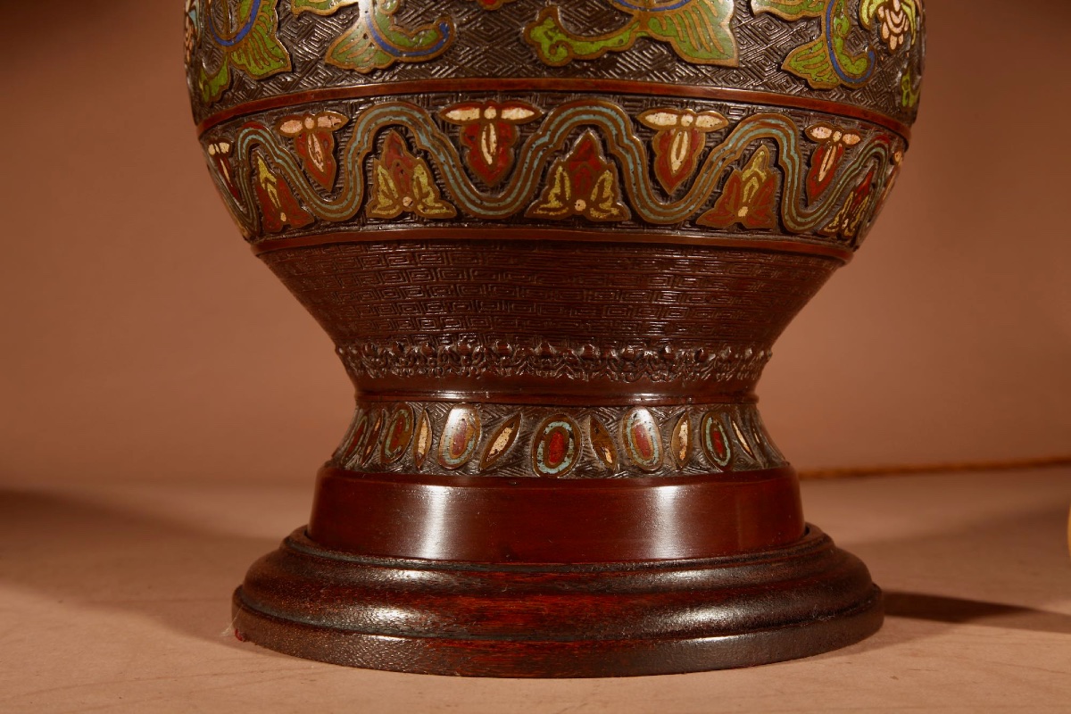 A Large Impressive Champlevé Japanese Bronze Table Lamp.-photo-1