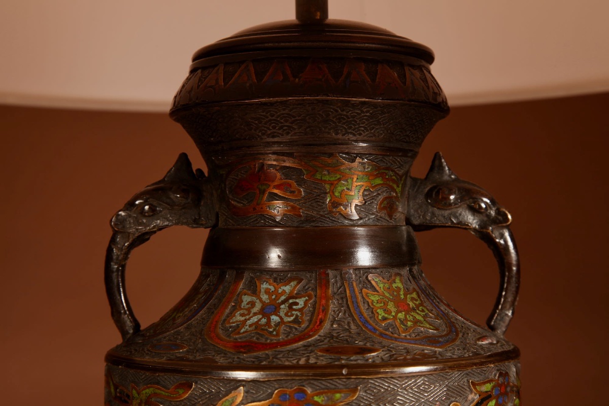 A Decorative Champlevé Japanese Bronze Table Lamp.-photo-3