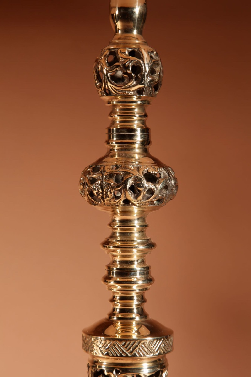 A Beautiful Pair Of Unusual Brass Openwork Ajour Cast Table Lamps Circa 1900-20.-photo-4