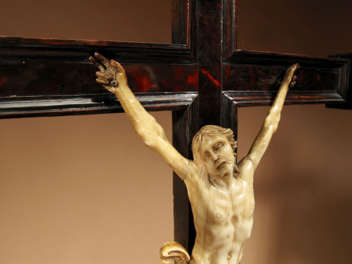 A Fine Ebony And Tortoiseshell Veneered Crucifix Applied With An Bone  Corpus Christi, Franco/f-photo-4