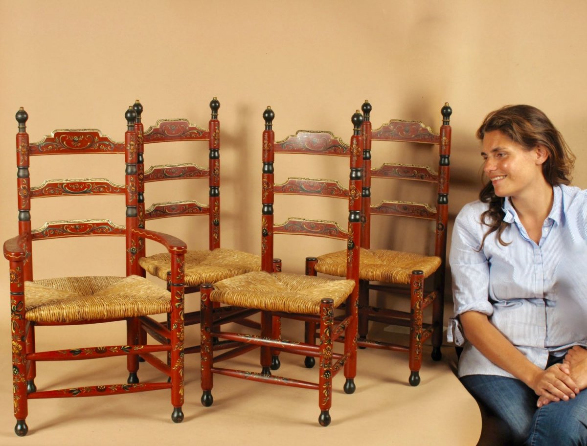 A Beautiful Set Of Original Hindeloopen Child Furniture.-photo-3