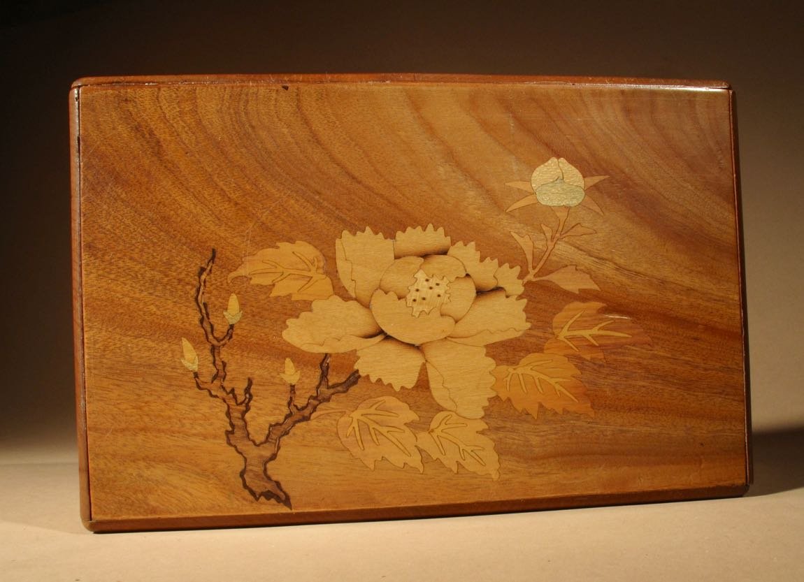 Japanese Box Finely In Marquetry With Fuji Mountain-photo-3