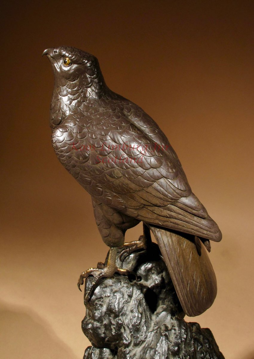 Très Belle Sculpture En Bronze Japonais d'Un Faucon Meiji 1868-1912-photo-3