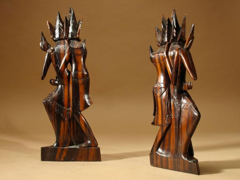 Pair Of Balinese Dancers Finely Carved, Very Elegant, Indonesian, Around 1920-1940-photo-3