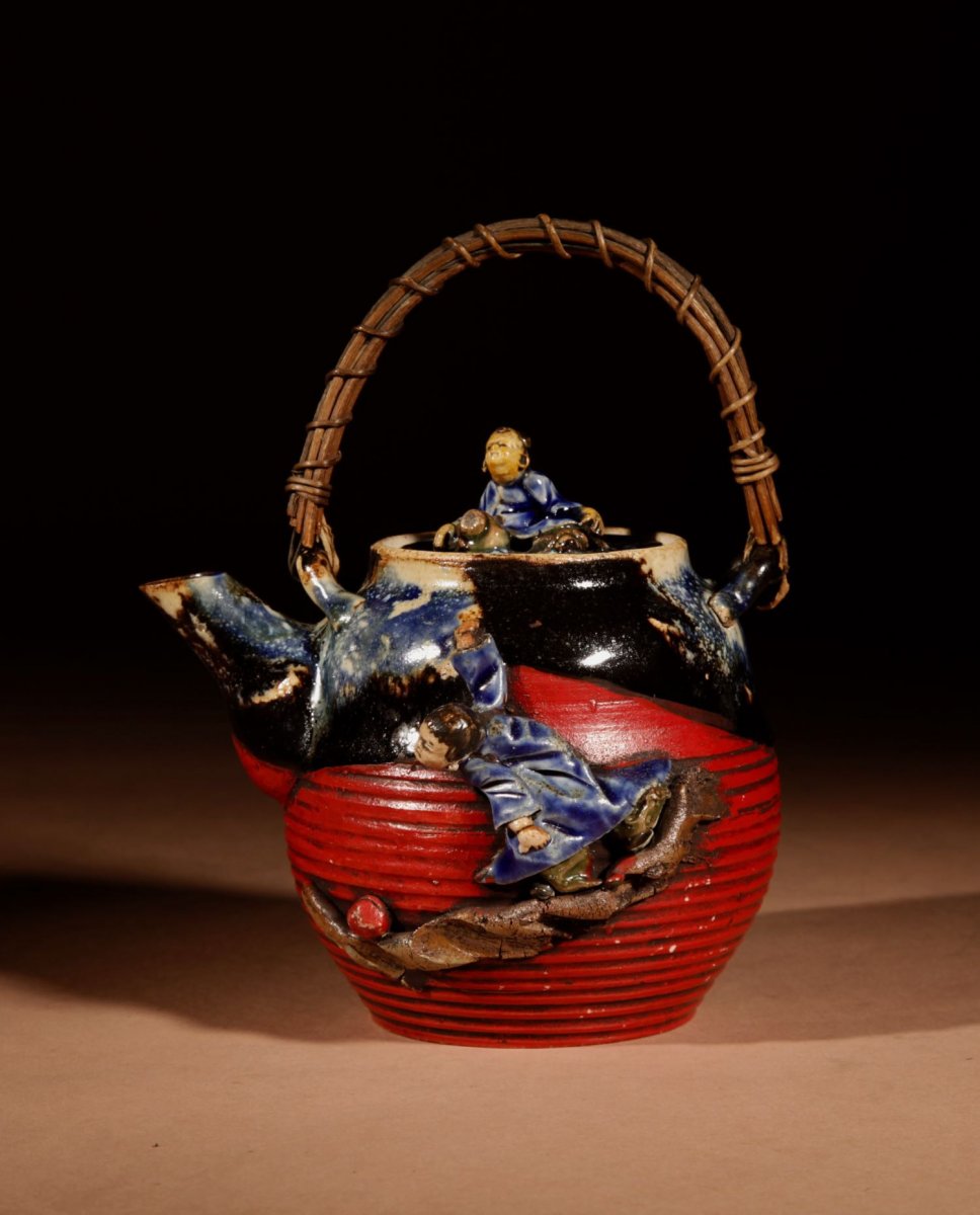 An Amusing Sumida Gawa Japanese Teapot Meiji Period Circa 1910.-photo-2