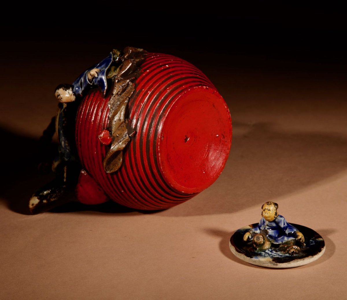 An Amusing Sumida Gawa Japanese Teapot Meiji Period Circa 1910.-photo-5