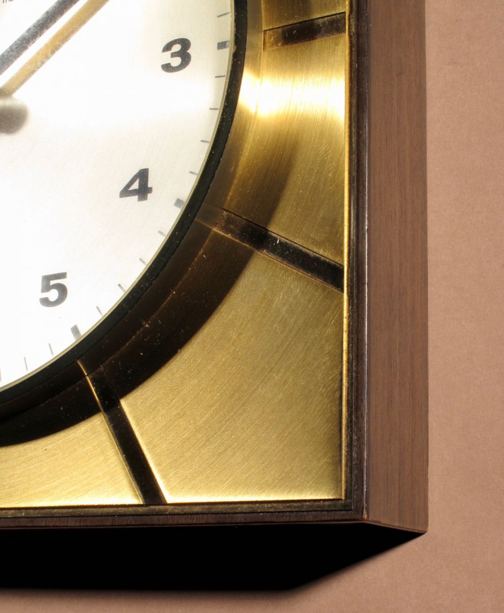  A Stylish Design Junghans Ato-mat Wall Clock.-photo-2