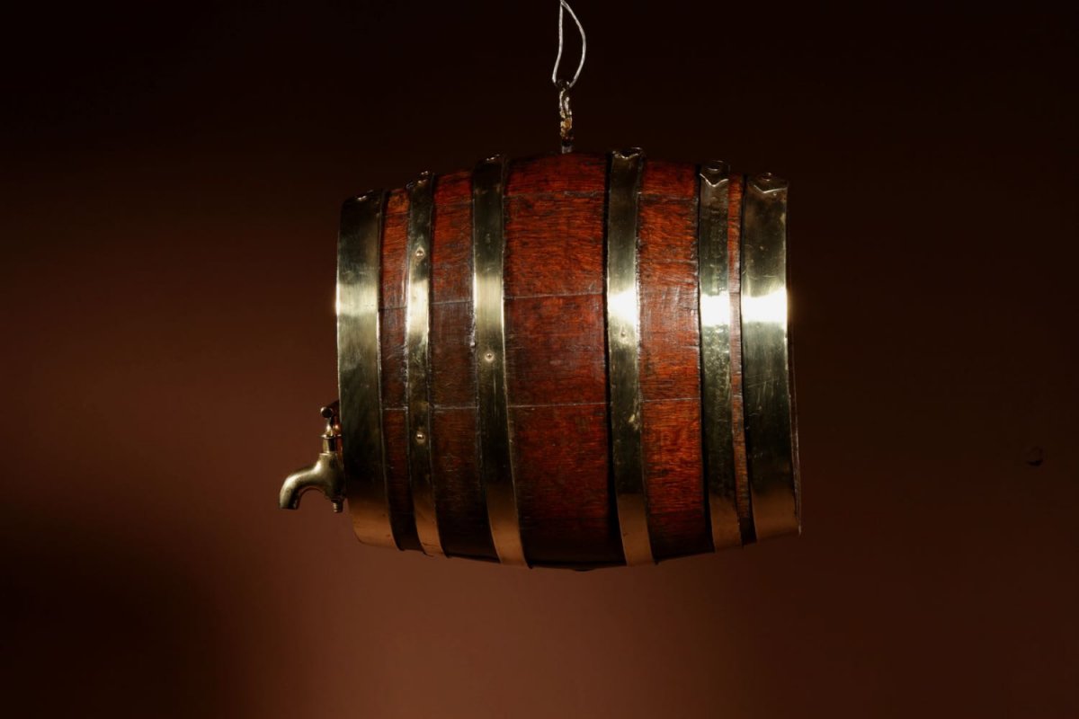 A Very Rare And Beautiful Coopered Oak And Brass Small Hanging Barrel.-photo-3