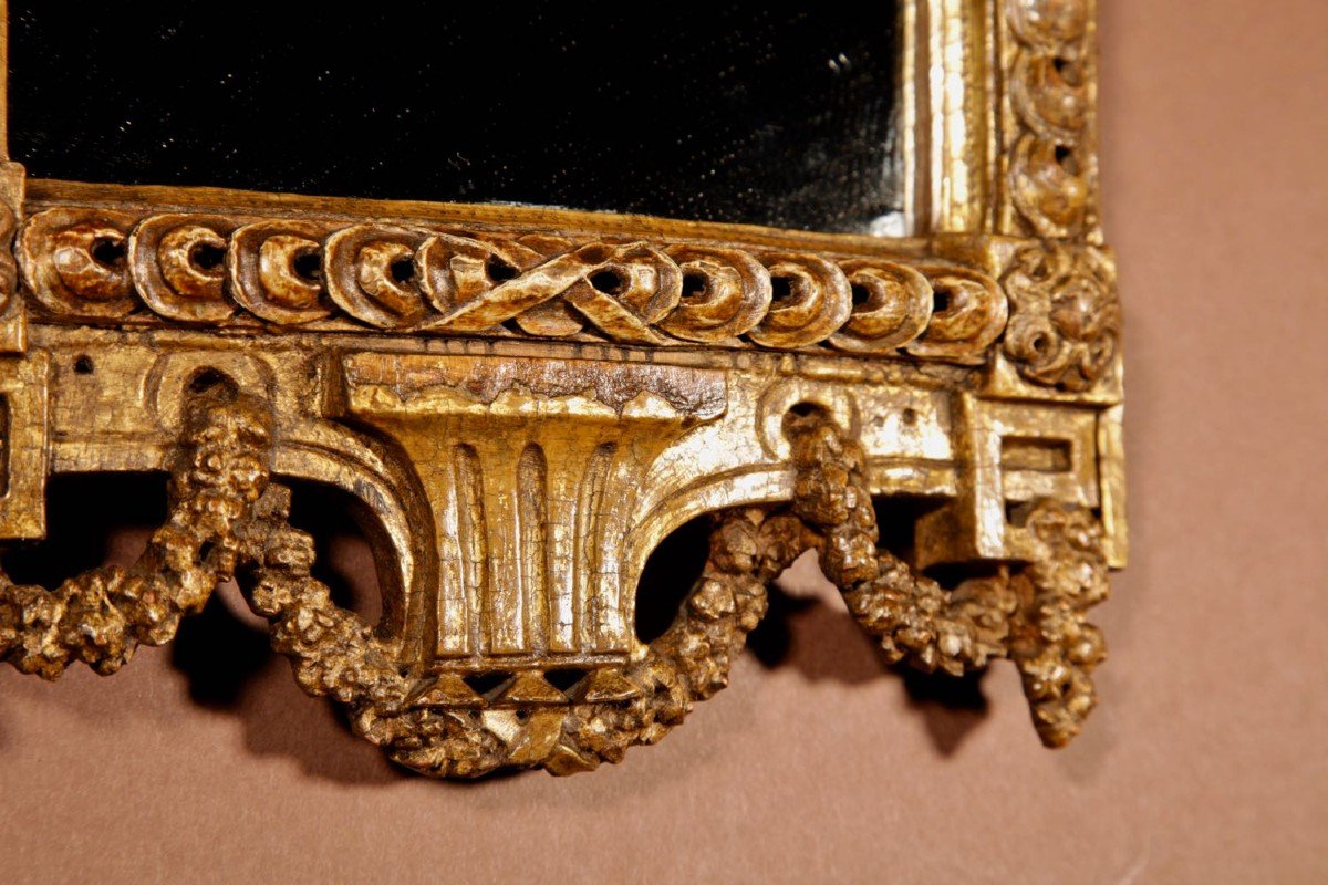 Papal Interest A Fine Mirror With The Papal Coat Of Arms With The Two Keys Last Quarter 18th Century.-photo-2