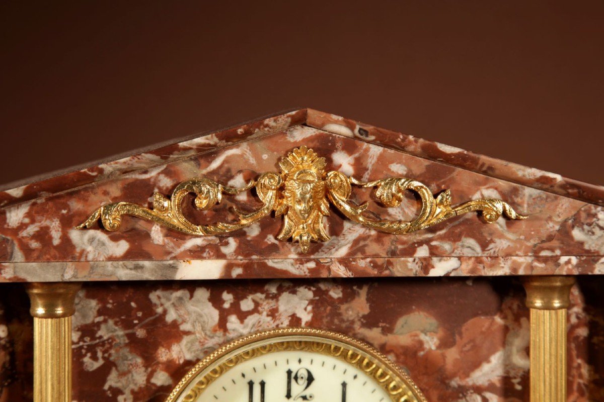 Garniture d'Horloge Française En Laiton Doré Et Marbre Très Décorative De Style Grand Tour.-photo-3