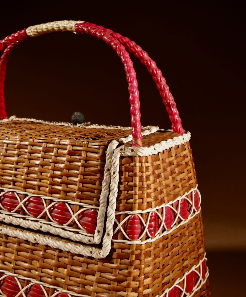 Very Elegant Woven Wicker Bag Art Deco.-photo-2