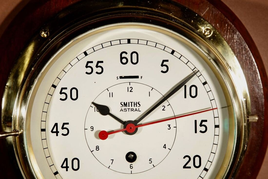 A Smiths Astral Bulkhead Ships Clock.-photo-3
