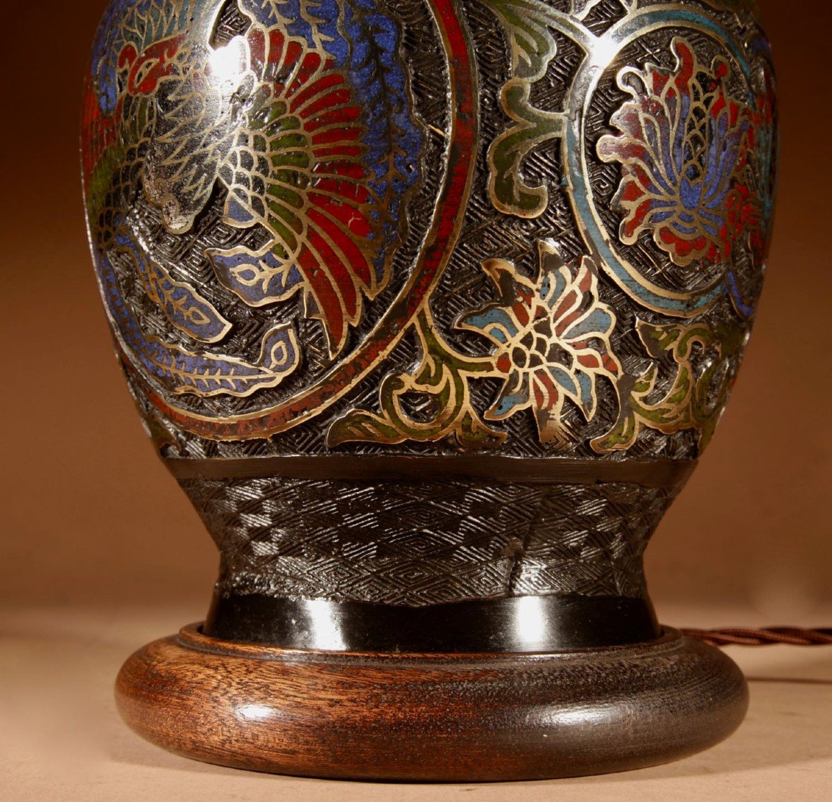 A Decorative Champlevé Japanese Bronze Table Lamp.-photo-3