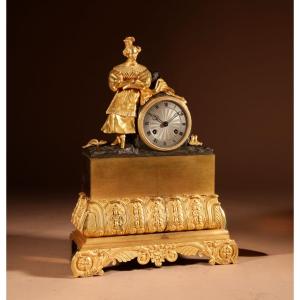 Pendule de cheminée française de style romantique, vers 1830-1840
