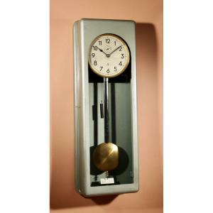  T & N Electric Master Wall Clock