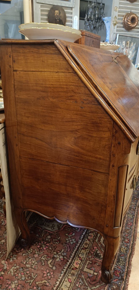18th Century Cherry Wood Slope Desk, Crossbow Facade-photo-1