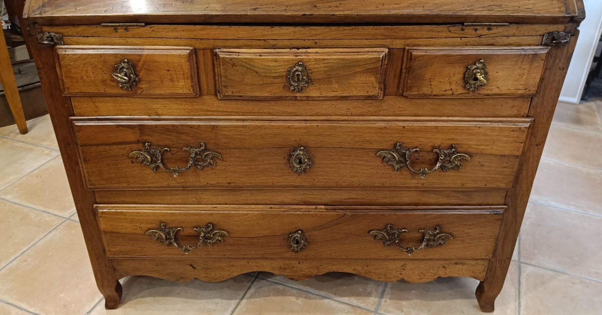 Louis XV Chest Of Drawers, 4 Sides In Solid Walnut-photo-4