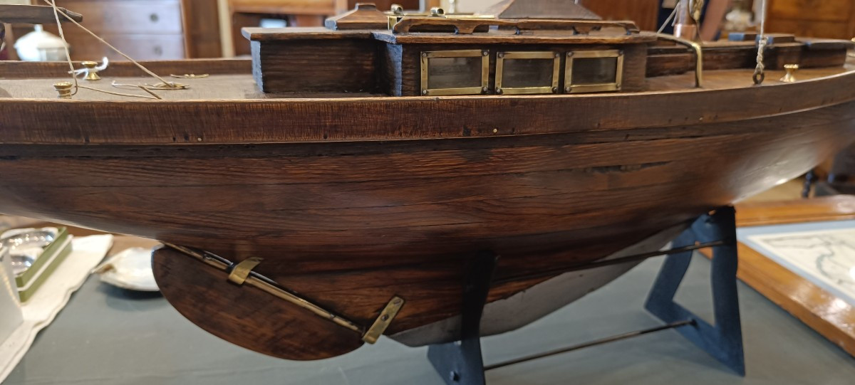 Maquette naviguante de voilier , Ketch du 20ème-photo-1