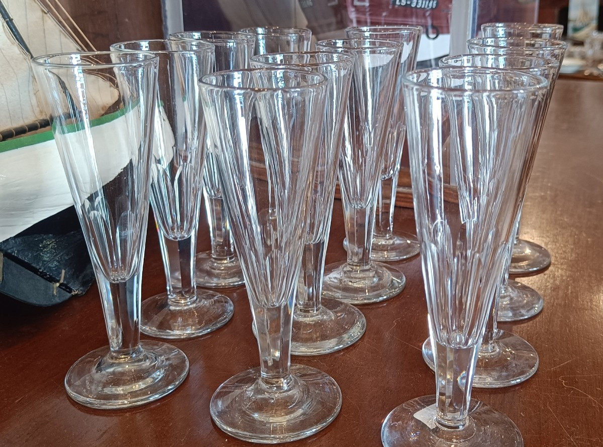 12 19th Century Directoire Champagne Flutes-photo-4