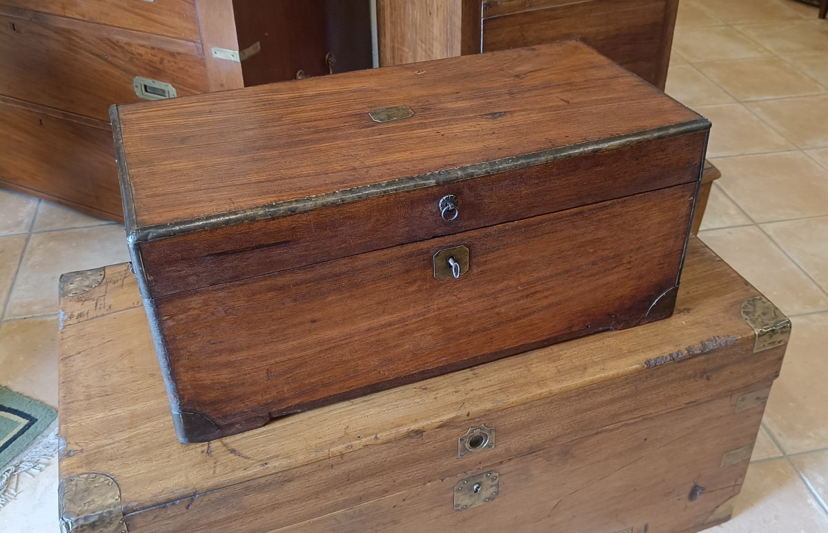 Small Officer's Trunk, Known As Marine Trunk, In Camphor-photo-2