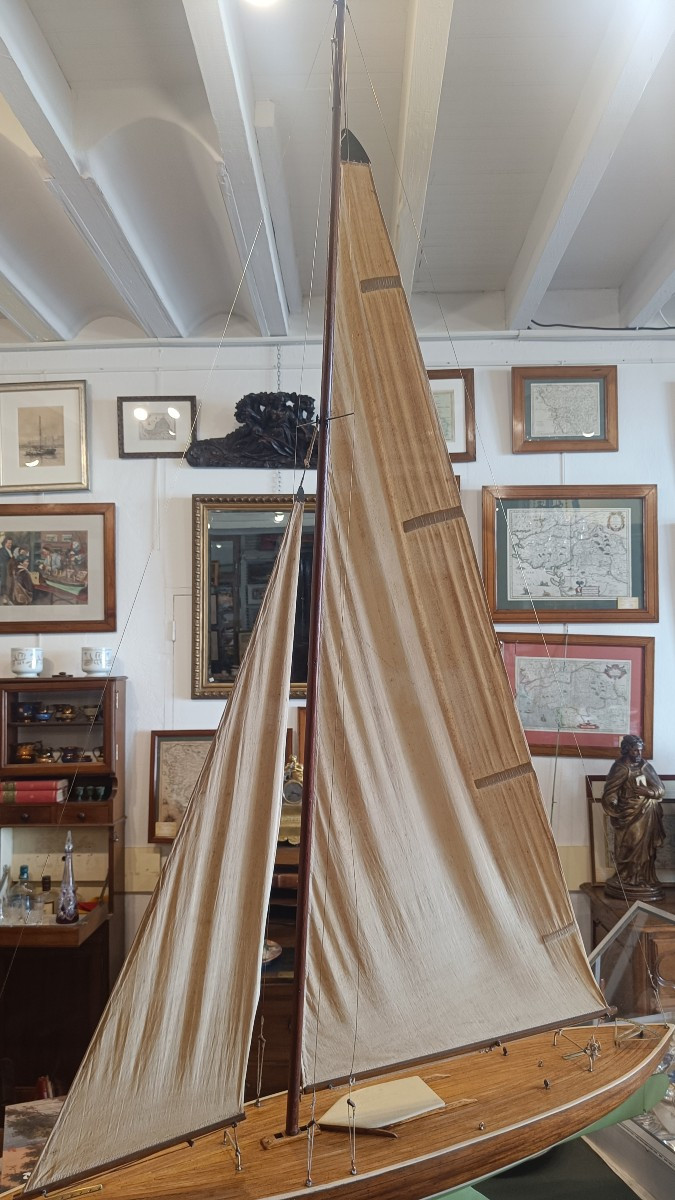 Grande maquette navigante d'un voilier-photo-3
