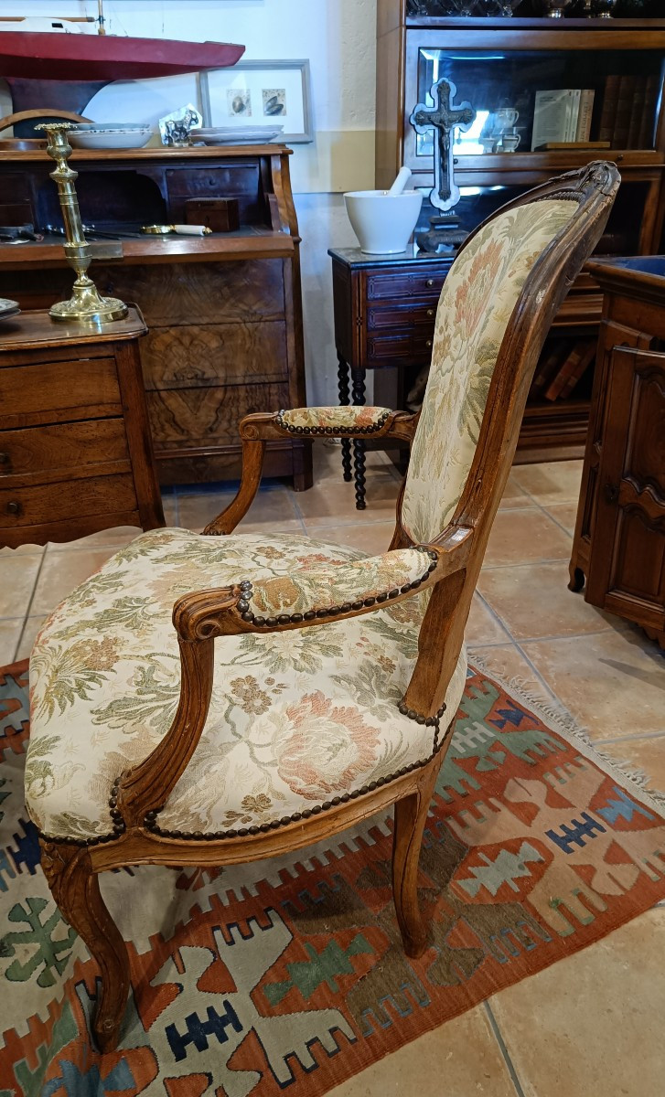 Pair Of Louis XV Period Cabriolet Armchairs-photo-6