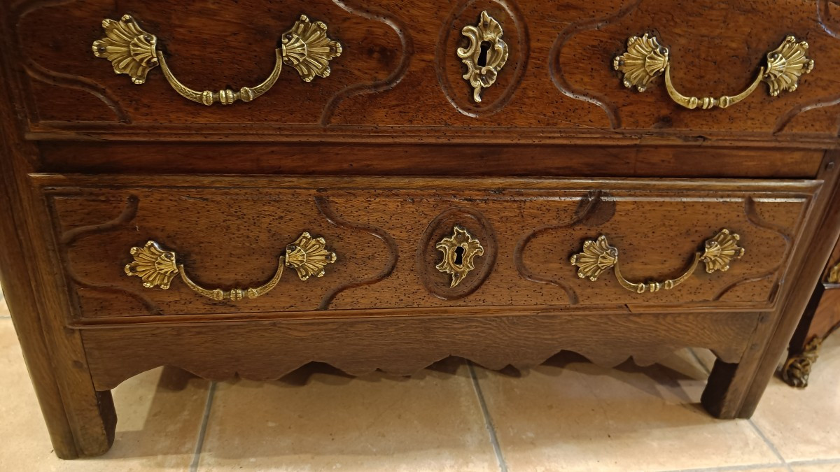 Small Parisian Commode, 18th Century, Stamped Girardau-photo-1