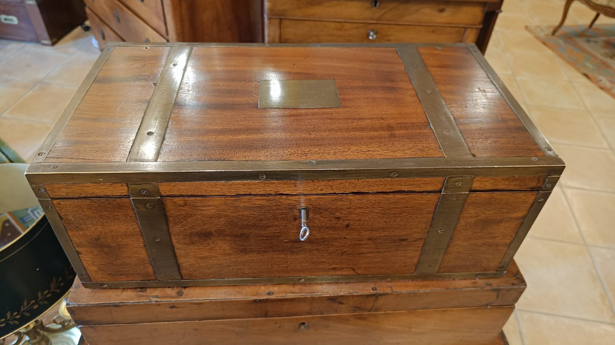 Coffret Ecritoire 19ème d'officier, dit de Marine en Acajou et laiton